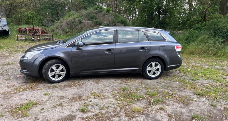 Toyota Avensis cena 21900 przebieg: 212000, rok produkcji 2009 z Prochowice małe 742